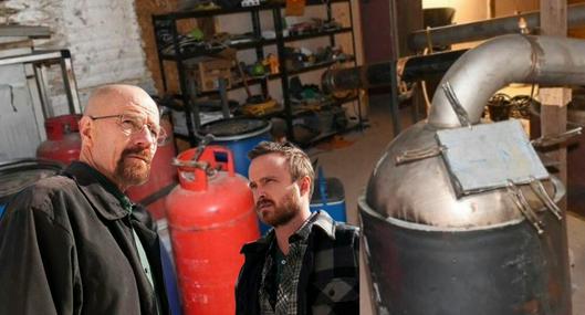 Descubrieron laboratorio ilegal como si fuera sacado de 'Breaking Bad'; tenía bombonas y cables