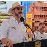 ¿Qué pasará con donaciones de empresarios De La Espriella dio explicación