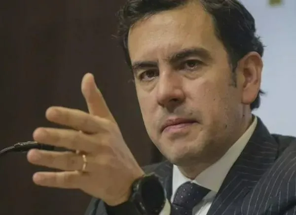 La tormenta política que desató la salida de Lara del MinInterior