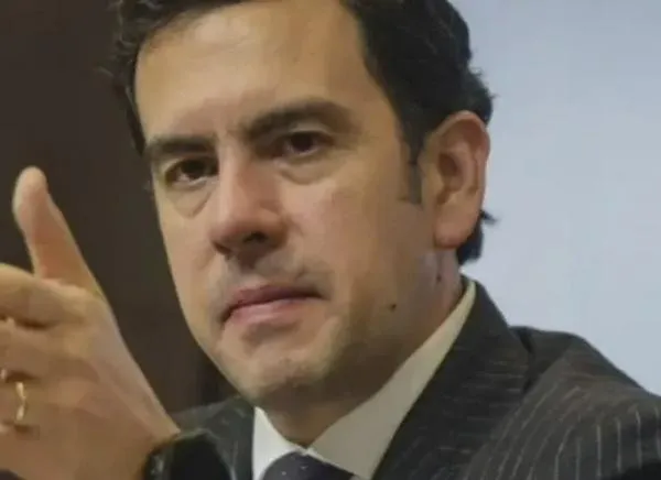 Rodrigo Lara se pronunció tras salir del Gobierno y publicó un polémico video