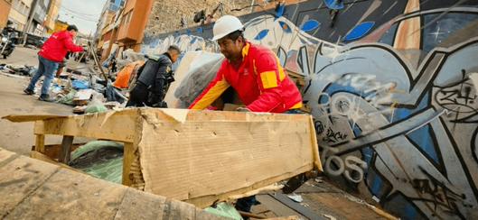 Operativo en Los Mártires recupera espacio público y retira residuos en jornada liderada por Alcaldía de Bogotá