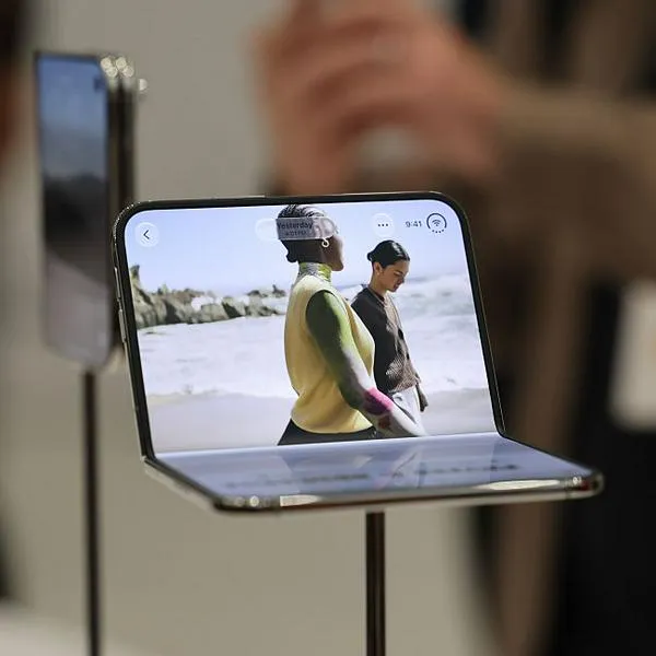 Así es el error que usuarios cometen con nuevo iPhone Duo de Apple, estreno 2026
