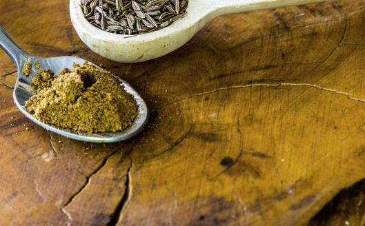 El comino en la cocina: origen, usos tradicionales y recomendaciones para conservar su sabor y aroma