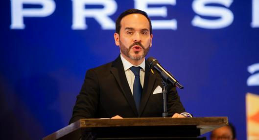De la Espriella lanzó anuncio sobre alocución en vivo para este domingo: ¿Lara y Petro, en la lista?