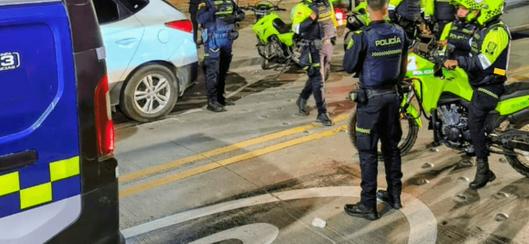 Operativos en bares de Kennedy: Alcaldía y Policía incautan productos vencidos y refuerzan controles en Britalia y El Carmelo