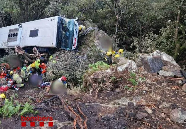Al menos 83 heridos en un accidente de autobús cerca de Barcelona