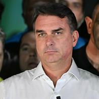 Flávio Bolsonaro desconoce victoria de Lula da Silva y pedirá anulación