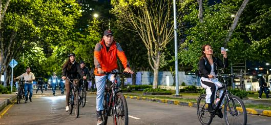 Bogotá comparte su modelo de Ciclovía con Quito en intercambio enfocado en movilidad activa y espacio público