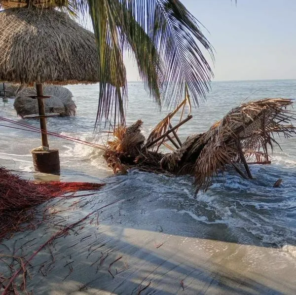 Un turista vallecaucano falleció en Santa Marta tras ser embestido por una lancha mientras practicaba careteo en Cabo Tortuga. Autoridades investigan.