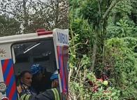 ¡Tragedia vial! Vehículo cayó a un precipicio en el Tolima