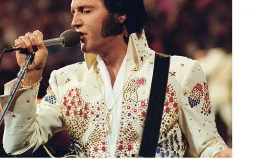 Herederos de Elvis Presley demandan a Anthropic por usar 274 canciones y entrenar a Claude