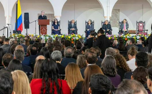 Stéphanie Lavaux asume como rectora de la Universidad del Rosario y presenta plan estratégico de innovación hasta 2030