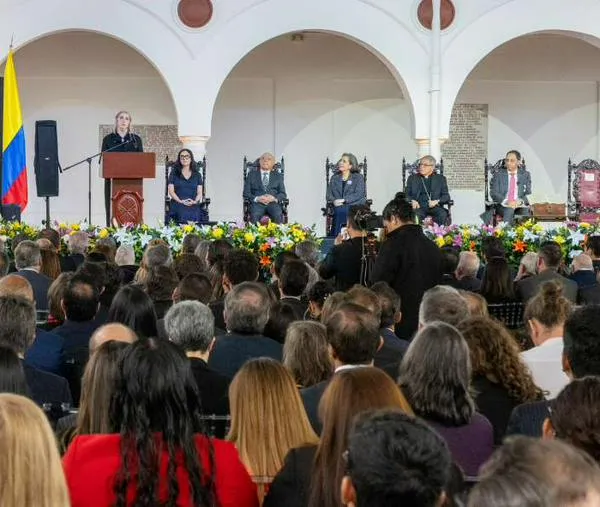 Se posesionó la nueva rectora de la U. del Rosario: Stéphanie Lavaux. Este fue su discurso
