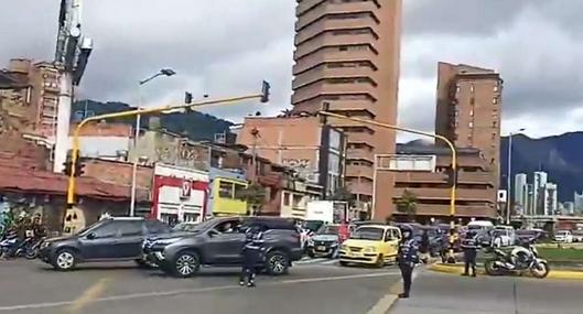 Bogotá vuelve a quedar enredada por protestas: manifestantes ya llegaron a la calle 26