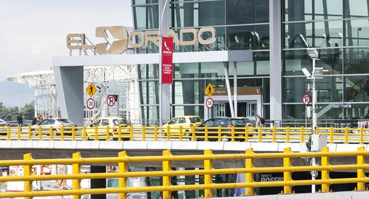 Confirman muerte de hombre cayó de la torre de control de El Dorado; ¿qué ocurrió realmente?