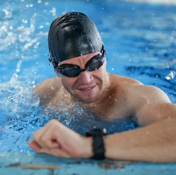 Smartwatch para nadar: 3 relojes inteligentes para entrenar y comprar en Amazon