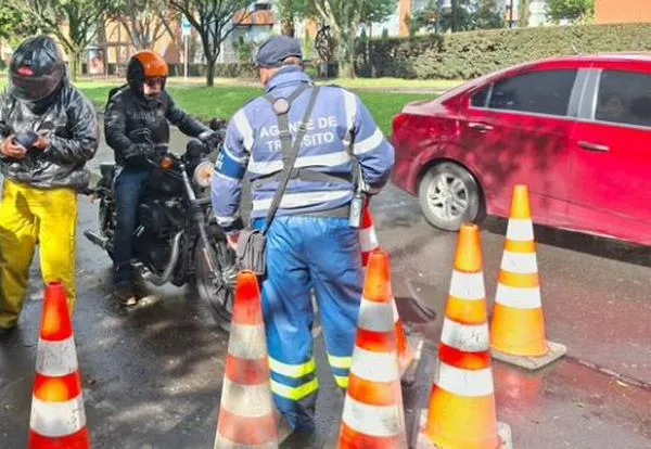 Restricciones a motocicletas en Bogotá por Halloween 2026: horarios, vías y excepciones 