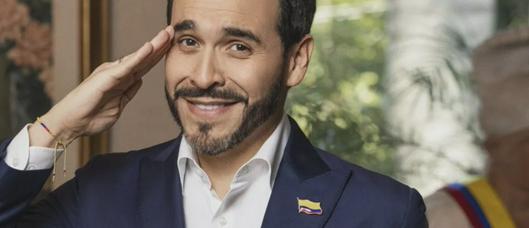 Abelardo de la Espriella responde con humor a comentarios sobre su apariencia tras recibir un sombrero aguadeño en visita oficial