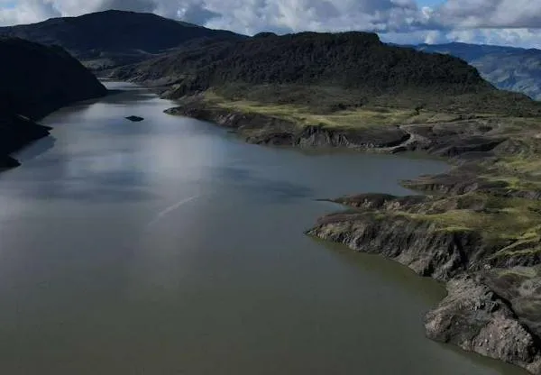 Fondo Verde destina COP 145.000 millones para proteger fuentes de agua en Bogotá y la Región