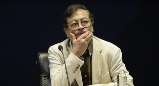 ¿Petro se lanzaría por una alcaldía? Destapan plan del Pacto Histórico que incluiría a Claudia López