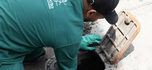 Cortes de agua en Bogotá el 30 de octubre: barrios y horarios afectados por obras de la Empresa de Acueducto