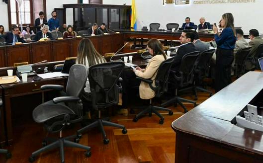 Congreso colombiano avanza en proyecto para limitar vigencia de la JEP y definir traslado de casos abiertos tras 2028