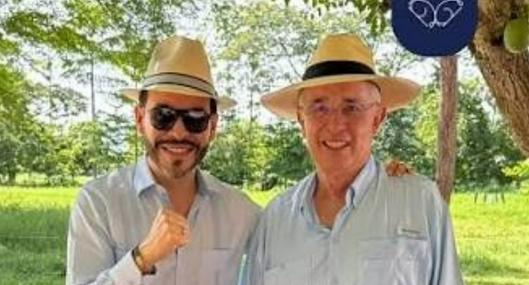 Llamada de urgencia de De la Espriella a Alvaro Uribe: "La situación del país es muy grave"