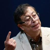 Aurelio Suárez criticó la Ley de Rescate Económico de Abelardo De La Espriella y recordó la afectación de tributos saludables aprobados bajo el gobierno.