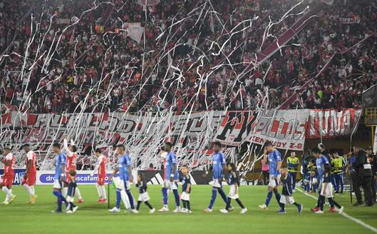 Hinchas de Santa Fe y Millonarios convocan protesta conjunta por gestión del estadio El Campín en Bogotá