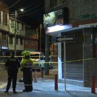 Balacera en licorera de Bogotá dejó un presunto ladrón muerto: cómplices huyeron
