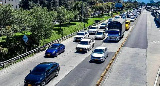 Reforma al Código de Tránsito cambiaría costos de trámites y daría nuevas reglas a motociclistas
