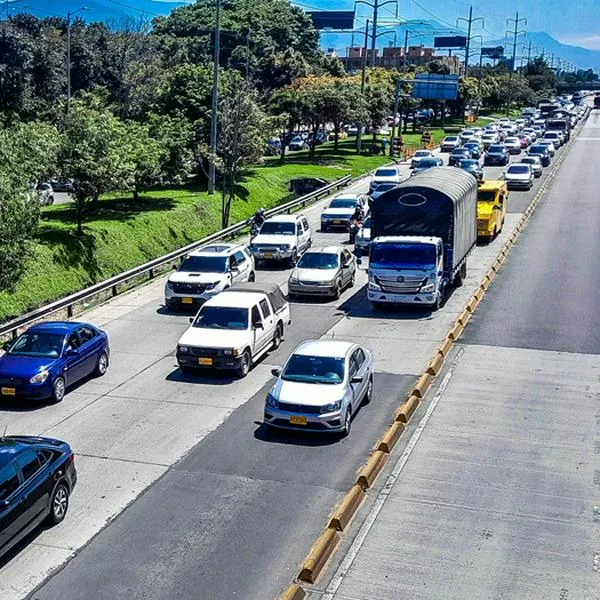 Reforma al Código de Tránsito cambiaría costos de trámites en Colombia