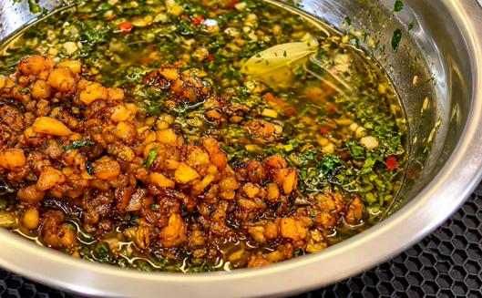 Chimichurri de piña: receta, ingredientes y secretos de la salsa tropical para carnes y ensaladas