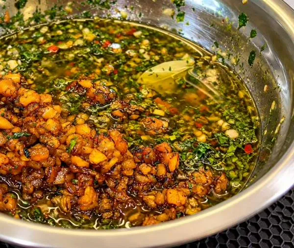 Chimichurri de piña asada para los asados