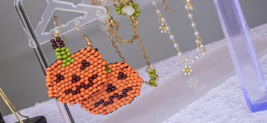 Celebración de Halloween en Bogotá impulsa gasto en disfraces, dulces y mascotas según Fenalco