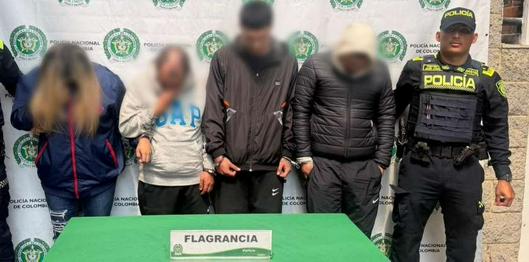 Falsos policías ingresan a residencia en Engativá: asalto, capturas y alerta ante aumento de hurtos en Bogotá